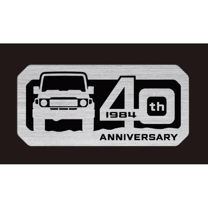 新品 トヨタ ランドクルーザー70 GDJ76W 純正 40周年記念エンブレム
