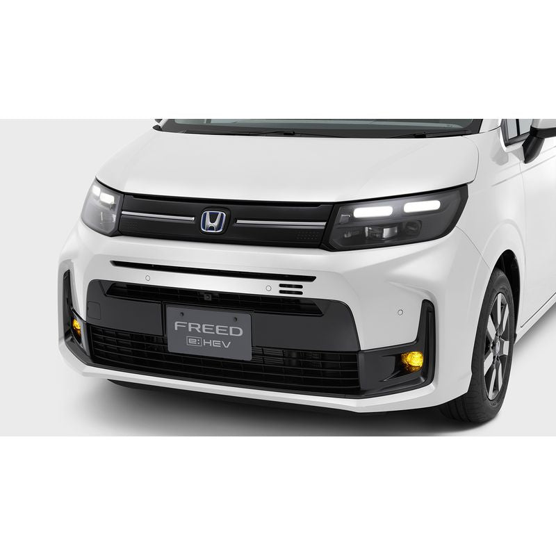 新品 ホンダ フリード GT 純正 エアロバンパー イエローフォグ カラー2