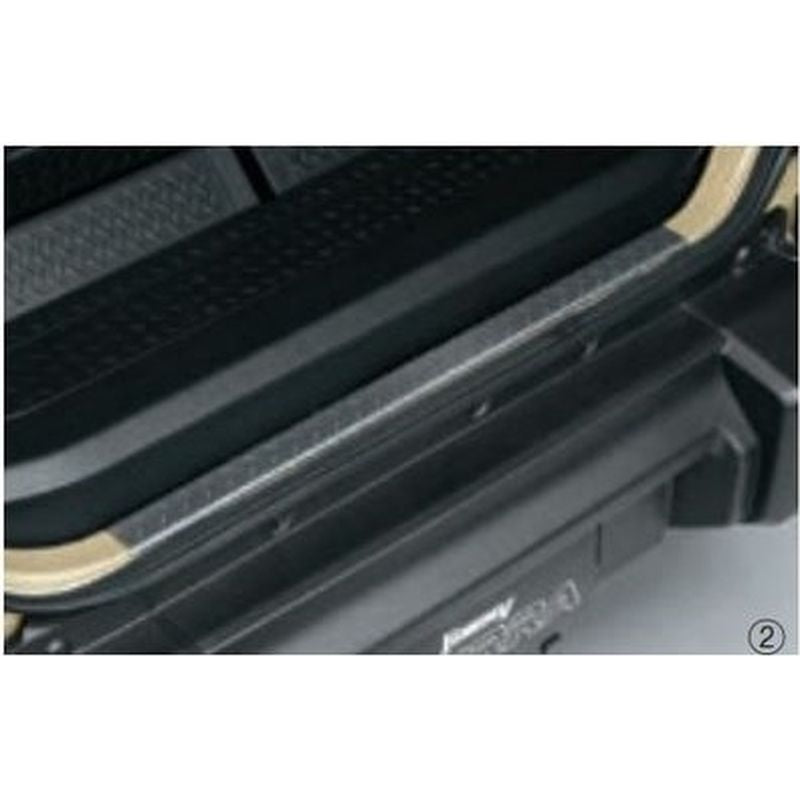 新品 スズキ ジムニーシエラ JB74W 純正 リヤゲートメンバーガーニッシュ