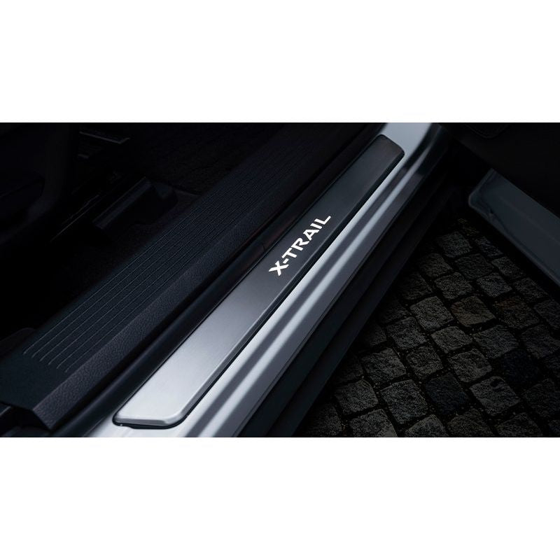 エクストレイル T33 SNT33 イルミキッキングプレート 純正用品 新品 ニッサン エクストレイル T33 純正 イルミキッキングプレート LED
