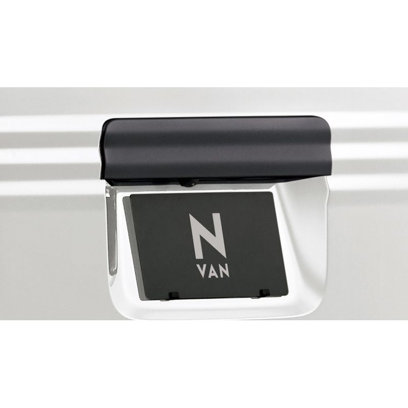 新品 ホンダ N-VAN JJ1/2 純正 リアライセンスガーニッシュ 艶消しブラック